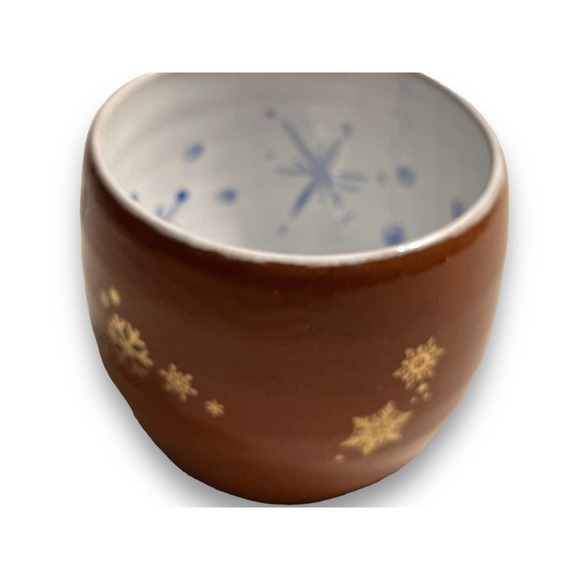 Blue & White Bowl with Snowflakes in Blue and Silver on Terracotta Pottery - Picture 6 of 10